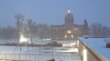 Weather camera view of Ellendale HS.