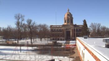 Weather camera view of Ellendale HS.