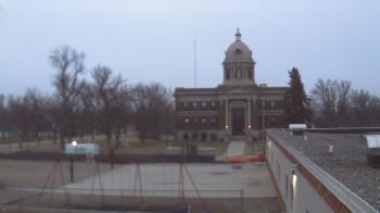 Weather camera view of Ellendale HS.