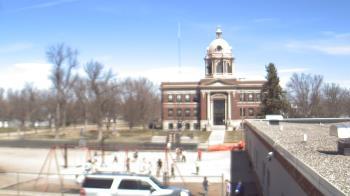 Weather camera view of Ellendale HS.
