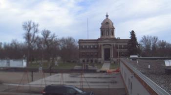 Weather camera view of Ellendale HS.