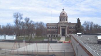Weather camera view of Ellendale HS.