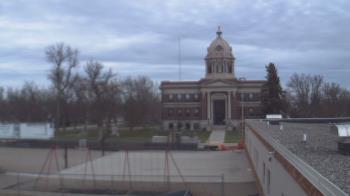 Weather camera view of Ellendale HS.