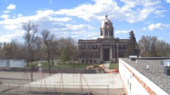 Weather camera view of Ellendale HS.