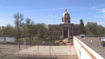 Weather camera view of Ellendale HS.