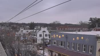 Weather camera view of Elizabethtown Public Library.