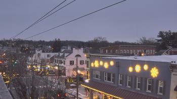 Weather camera view of Elizabethtown Public Library.