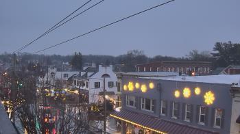 Weather camera view of Elizabethtown Public Library.