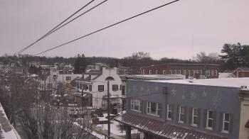 Weather camera view of Elizabethtown Public Library.