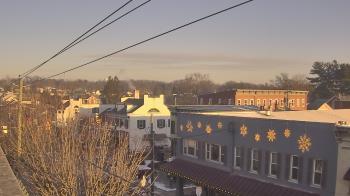 Weather camera view of Elizabethtown Public Library.