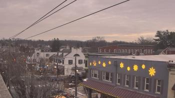 Weather camera view of Elizabethtown Public Library.