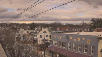 Weather camera view of Elizabethtown Public Library.