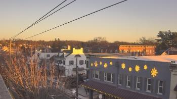 Weather camera view of Elizabethtown Public Library.