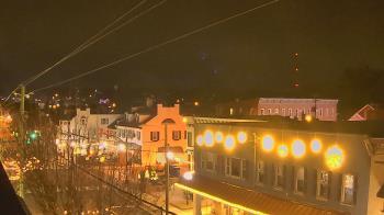 Weather camera view of Elizabethtown Public Library.
