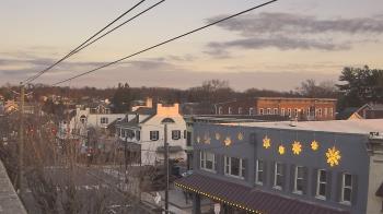 Weather camera view of Elizabethtown Public Library.