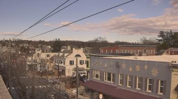 Weather camera view of Elizabethtown Public Library.