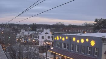 Weather camera view of Elizabethtown Public Library.