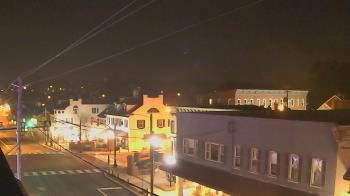 Weather camera view of Elizabethtown Public Library.