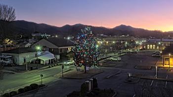 Weather camera view of Erwin Town Hall.