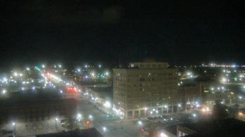 Weather camera view of First National Bank-Hutchinson.