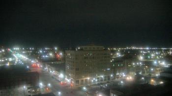 Weather camera view of First National Bank-Hutchinson.