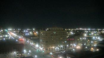Weather camera view of First National Bank-Hutchinson.