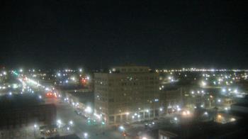 Weather camera view of First National Bank-Hutchinson.
