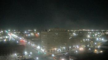 Weather camera view of First National Bank-Hutchinson.