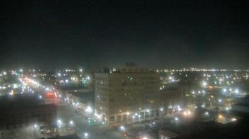 Weather camera view of First National Bank-Hutchinson.