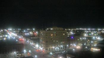 Weather camera view of First National Bank-Hutchinson.
