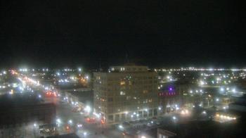 Weather camera view of First National Bank-Hutchinson.