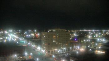 Weather camera view of First National Bank-Hutchinson.