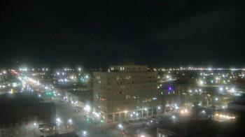 Weather camera view of First National Bank-Hutchinson.