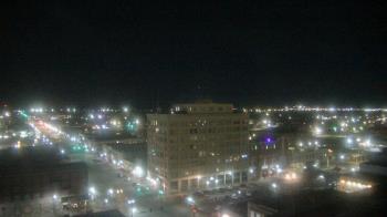 Weather camera view of First National Bank-Hutchinson.