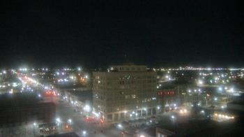 Weather camera view of First National Bank-Hutchinson.