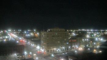 Weather camera view of First National Bank-Hutchinson.