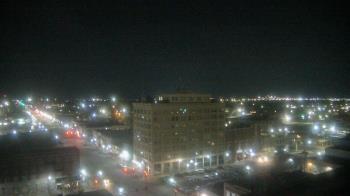 Weather camera view of First National Bank-Hutchinson.