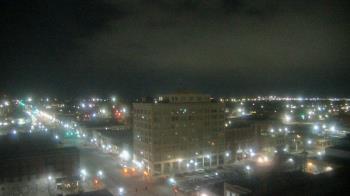 Weather camera view of First National Bank-Hutchinson.
