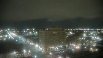 Weather camera view of First National Bank-Hutchinson.