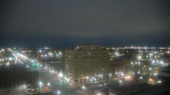 Weather camera view of First National Bank-Hutchinson.