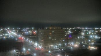 Weather camera view of First National Bank-Hutchinson.