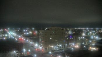 Weather camera view of First National Bank-Hutchinson.