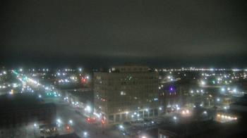 Weather camera view of First National Bank-Hutchinson.
