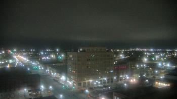 Weather camera view of First National Bank-Hutchinson.