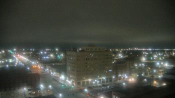 Weather camera view of First National Bank-Hutchinson.