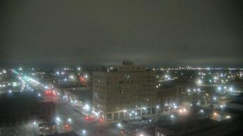 Weather camera view of First National Bank-Hutchinson.