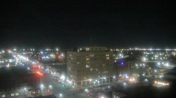 Weather camera view of First National Bank-Hutchinson.