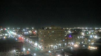 Weather camera view of First National Bank-Hutchinson.