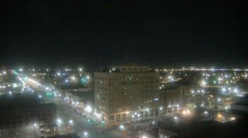 Weather camera view of First National Bank-Hutchinson.