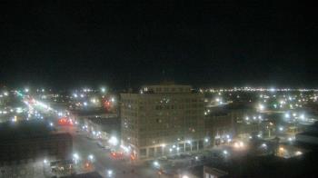 Weather camera view of First National Bank-Hutchinson.